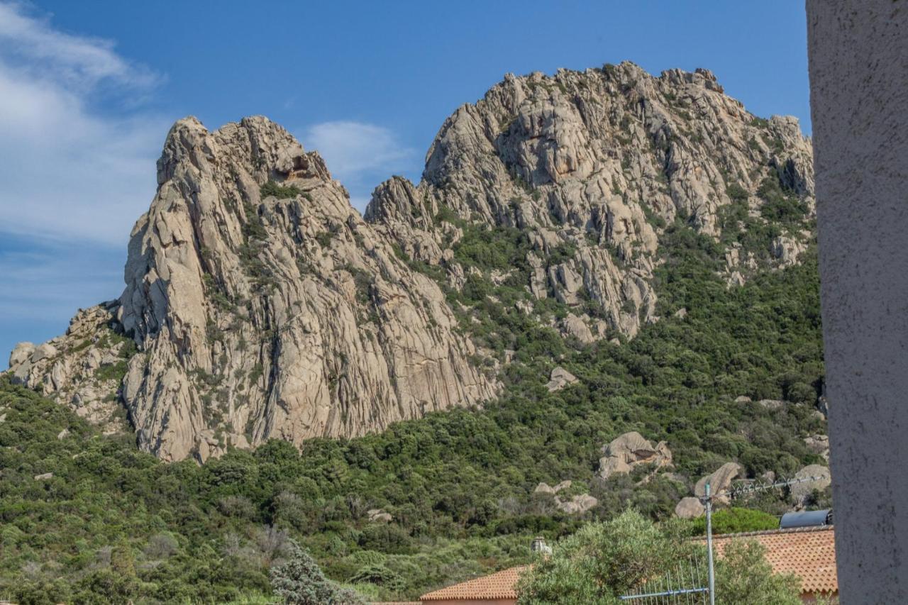 Piccola Petra Sarda Apartman San Pantaleo Kültér fotó